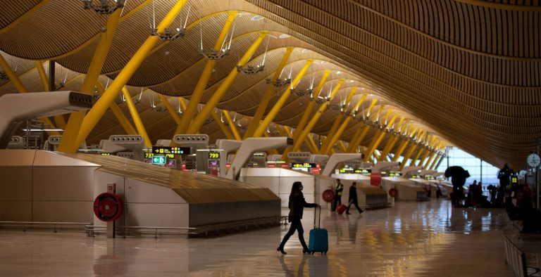 Mantenimiento de los equipos de climatización en el aeropuerto Madrid-Barajas-Adolfo Suárez